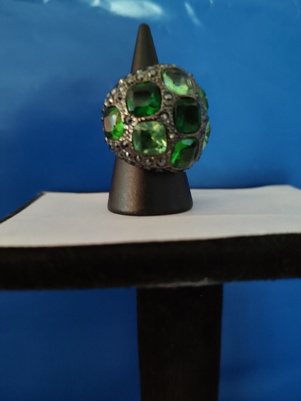 VINTAGE  STATEMENT RING